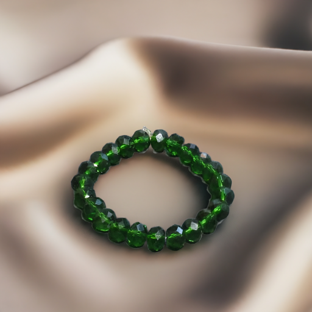 Green Crystal Bracelet for Missing Number 5 and Bringing Stability in Life