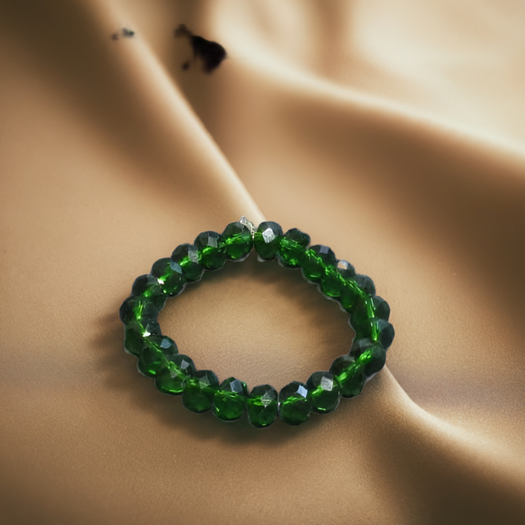 Green Crystal Bracelet for Missing Number 5 and Bringing Stability in Life
