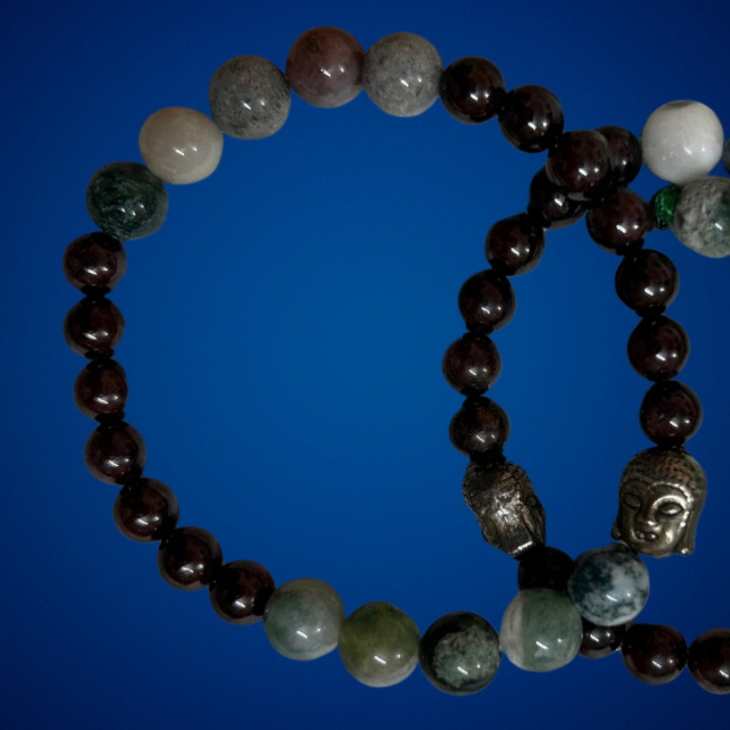 Healing and Blood Purifier Crystal Bracelet having Green Agate and Garnet